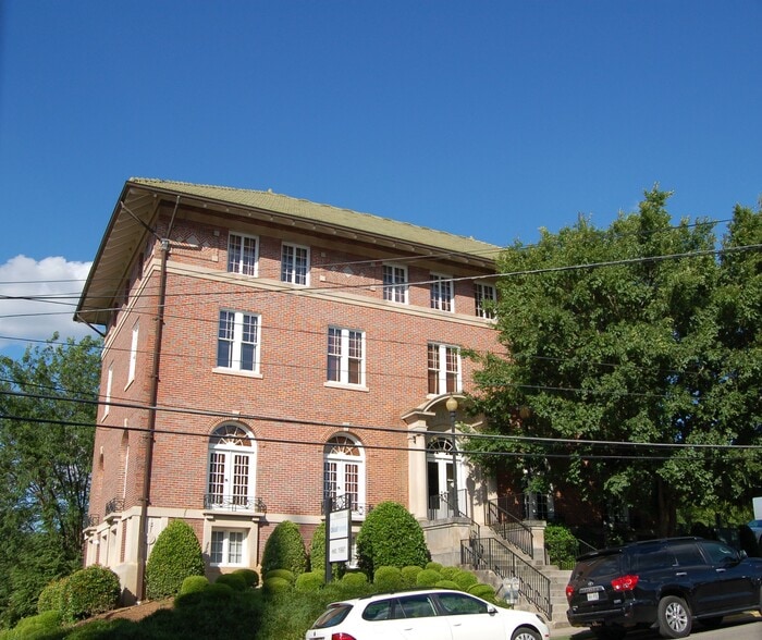 More Photos Of 203 Greene St SE, Huntsville Office For Lease