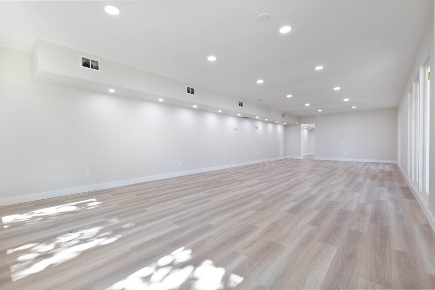 More Photos Of 1016 23rd St, Sacramento Office Residential For Sale