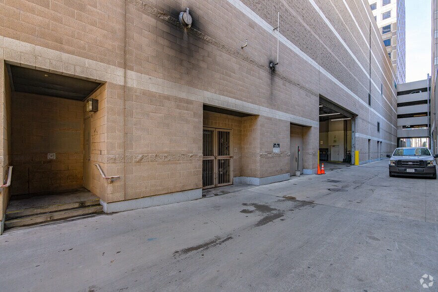 More Photos Of 1213-1215 K St, Sacramento Office Residential For Lease