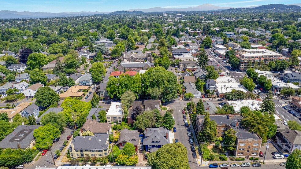 More Photos Of 1804 NE 14th Ave, Portland Apartments For Sale