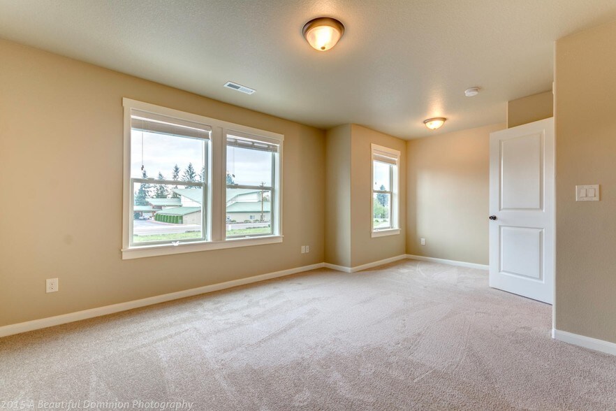 More Photos Of 9700-9816 NE 76th Way, Vancouver Apartments For Sale