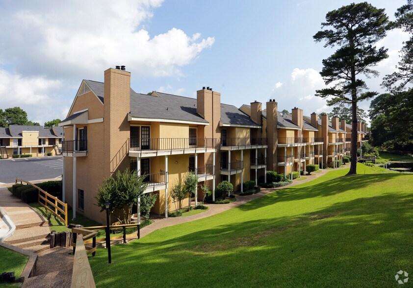 More Photos Of 5660 S Lakeshore Dr, Shreveport Apartments For Sale