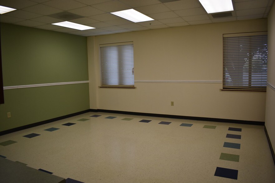 More Photos Of 8084 Rivers Ave, North Charleston Medical For Lease