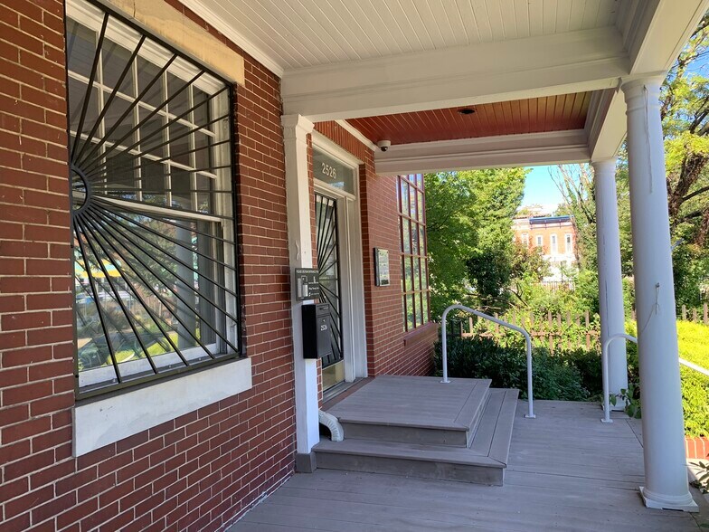 More Photos Of 2526 Saint Paul St, Baltimore Office For Sale