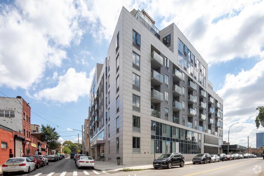 More Photos Of 31-57 Vernon Blvd, Long Island, Long Island City Apartments For Lease