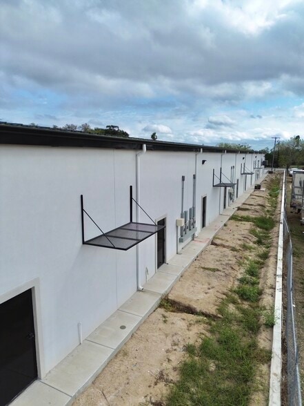 More Photos Of 5467 Alamo Rd, Edinburg Office For Lease