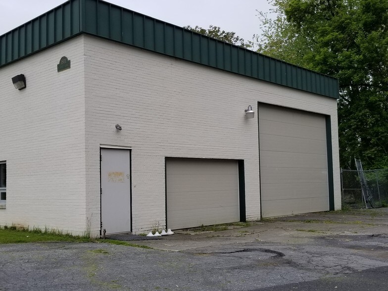 More Photos Of 1825 W Market St, Bethlehem Warehouse For Sale
