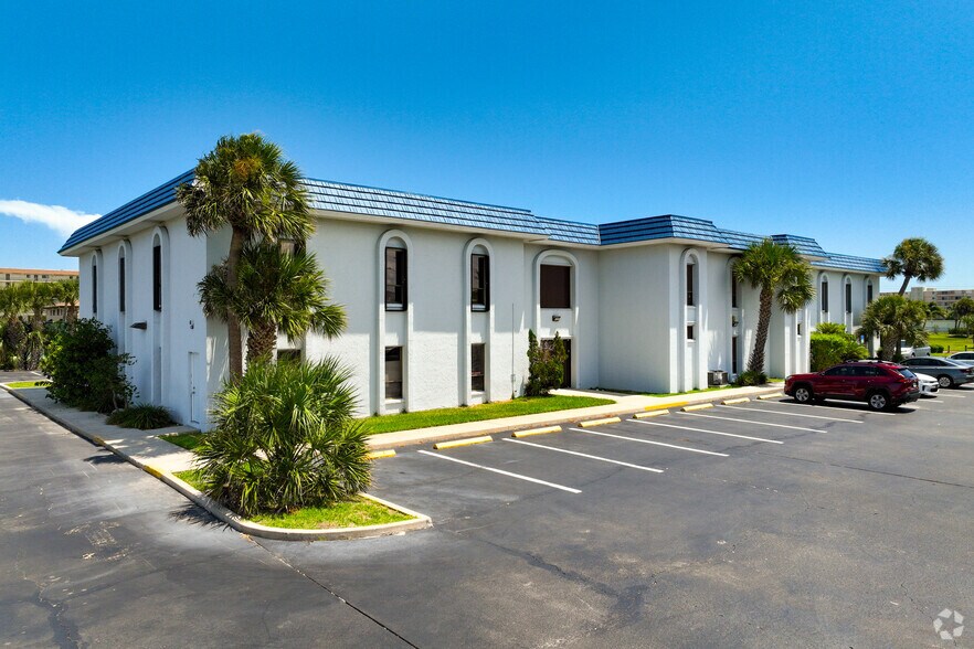 More Photos Of 3000 N Atlantic Ave, Cocoa Beach Office For Sale