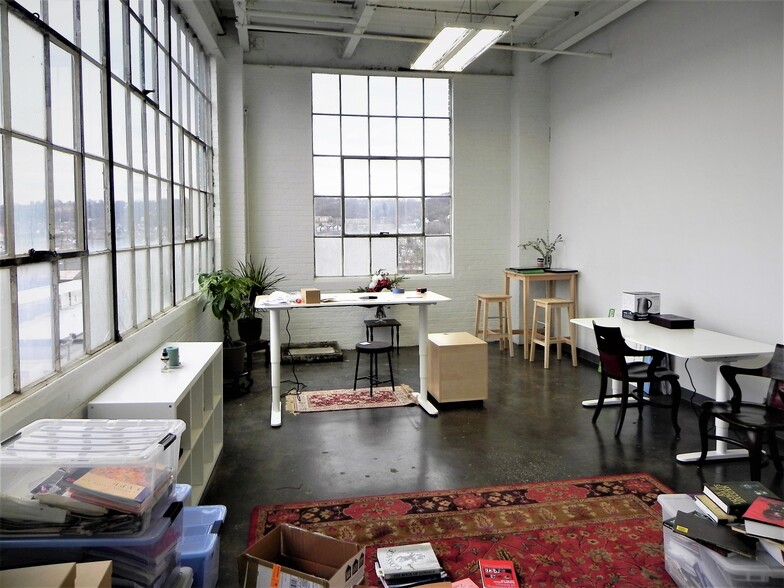 More Photos Of 201 N Braddock Ave, Pittsburgh Light Manufacturing For Lease