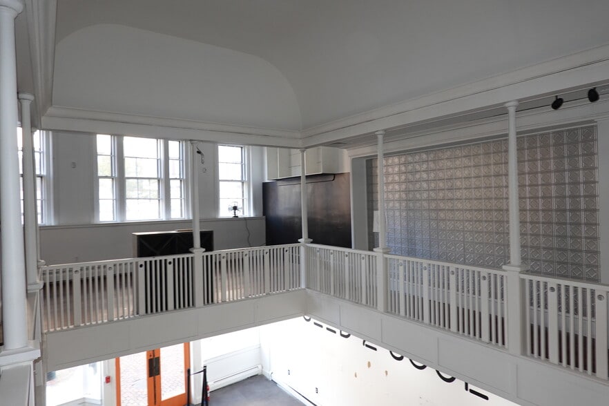 More Photos Of 555 Congress St, Portland General Retail For Lease