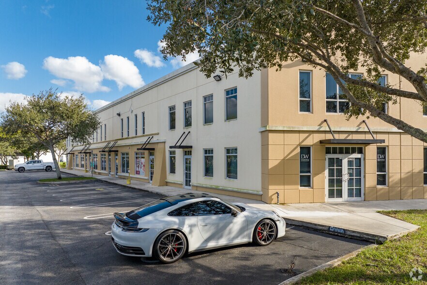 Primary Photo Of 3901-3981 NW 126th Ave, Coral Springs Warehouse For Lease