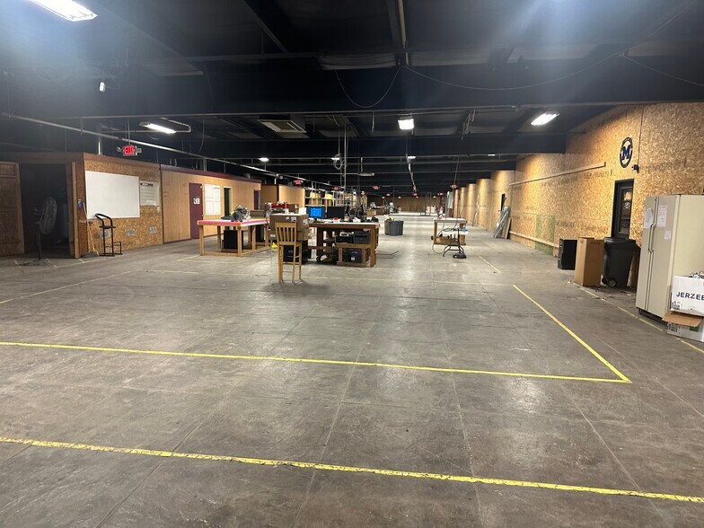 More Photos Of 4330 W Mount Morris Rd, Mount Morris General Retail For Sale