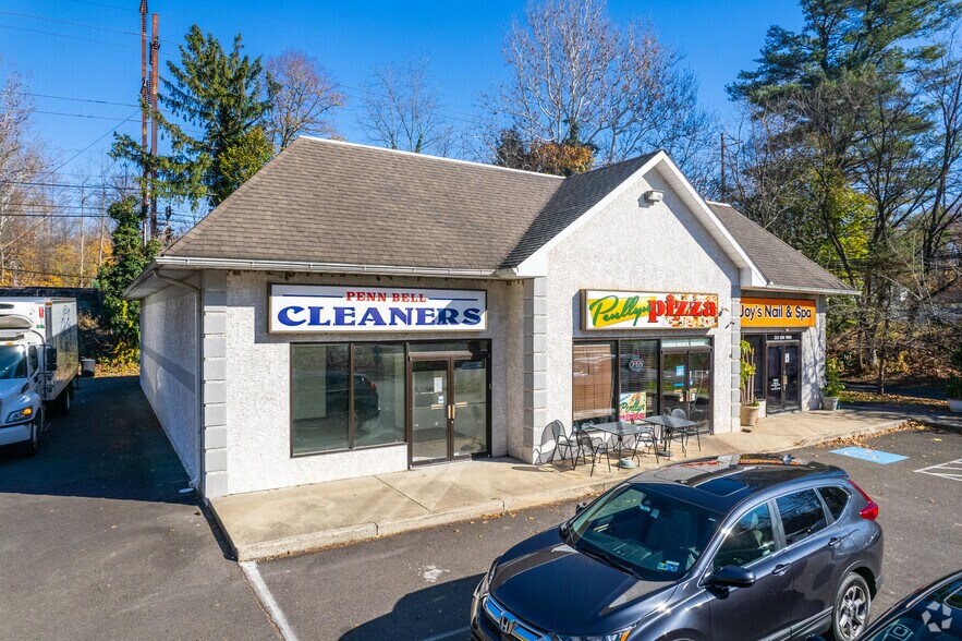 More Photos Of 401 Penllyn Blue Bell Pike, Blue Bell Storefront Retail Office For Sale