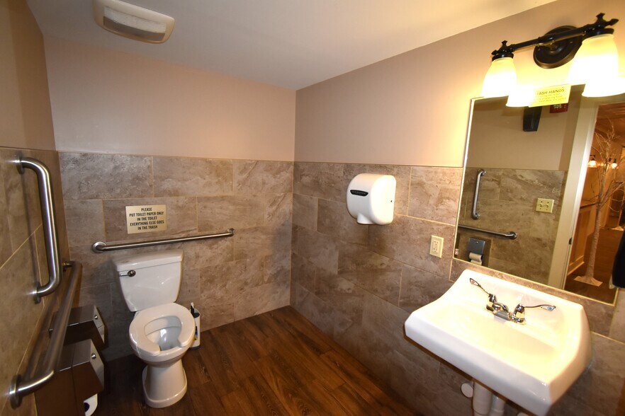 More Photos Of 1021 Rt-146, Clifton Park Restaurant For Sale