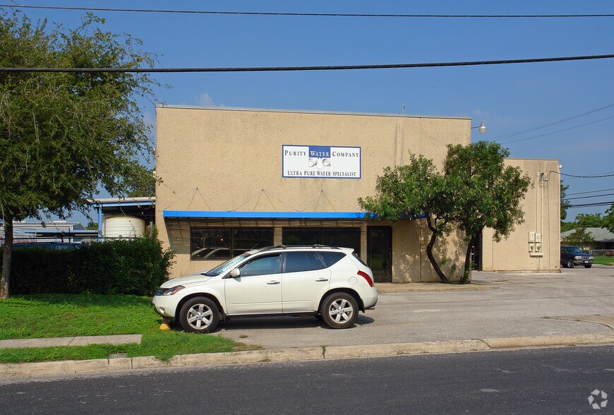 More Photos Of 1119 Paulsun St, San Antonio Distribution For Sale