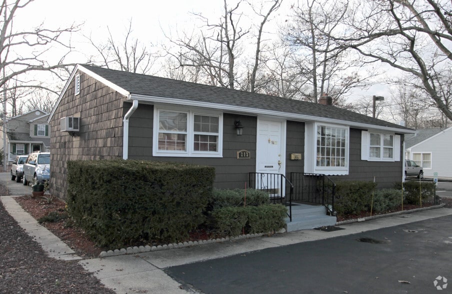 More Photos Of 213 Lacey Rd, Forked River Medical For Sale