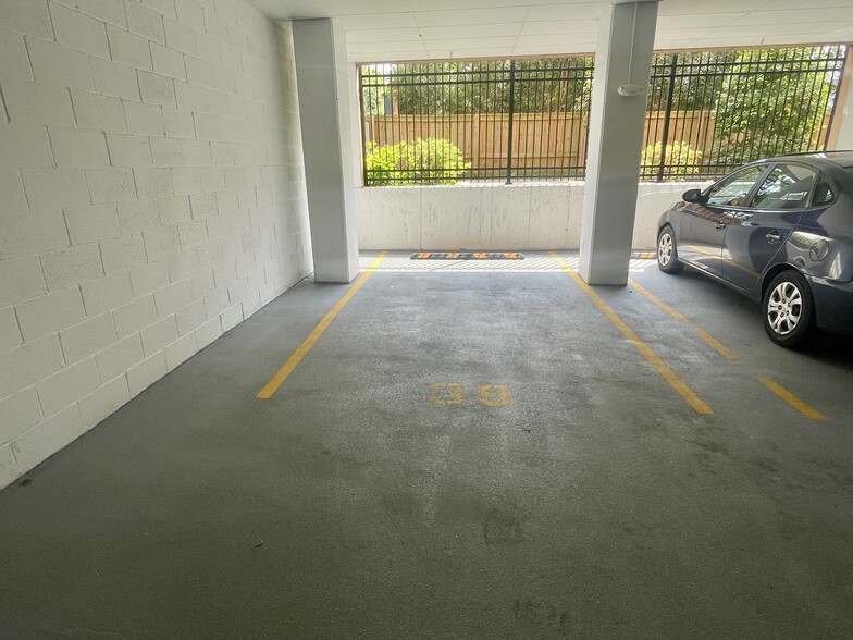 More Photos Of 141 West St, Annapolis Apartments For Sale