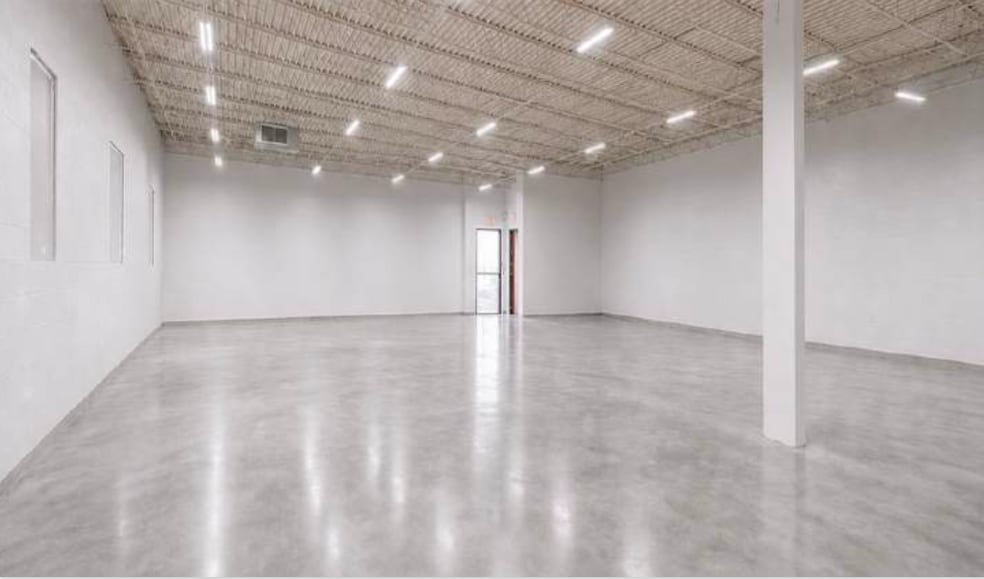More Photos Of 22 Connor Ln, Deer Park Warehouse For Lease
