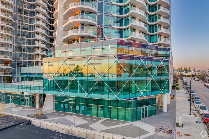 More Photos Of 1493 Foster St, White Rock Apartments For Sale