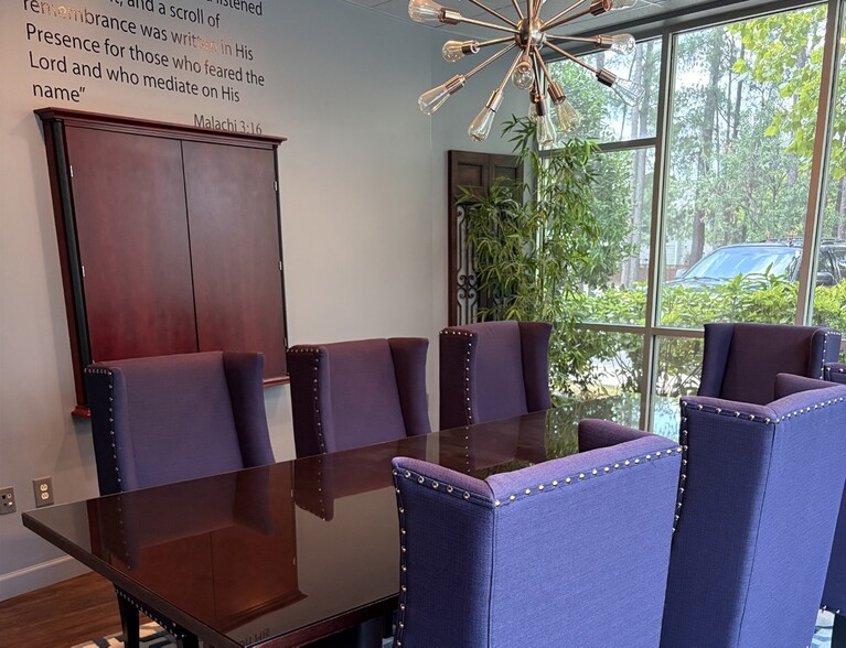 More Photos Of 4900 Thornton Rd, Raleigh Light Distribution For Sale