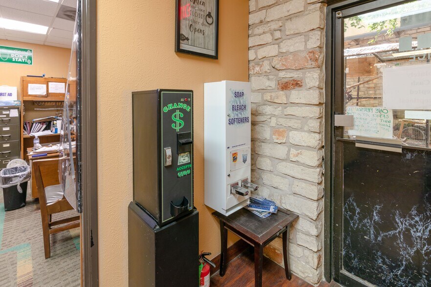 More Photos Of 2101 E Ben White Blvd, Austin Shelter For Sale