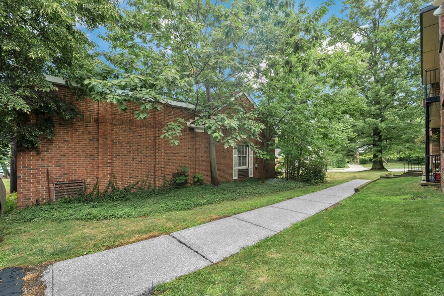 More Photos Of 818-850 S Green Rd, South Euclid Apartments For Sale