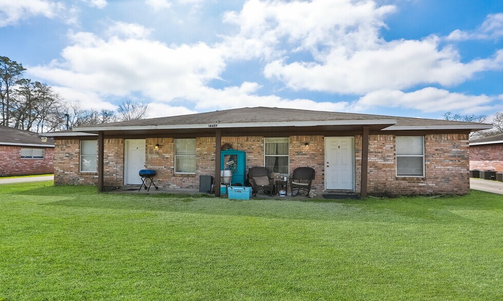 More Photos Of 14405-14411 Pine St, Santa Fe Apartments For Sale