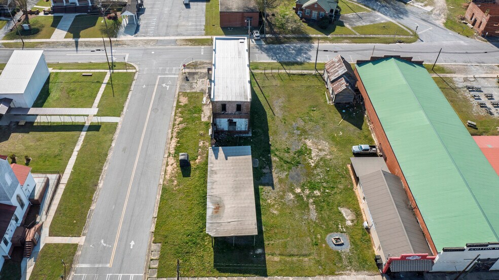 More Photos Of 82 Dromedary Street st, Woodbury Flex For Sale