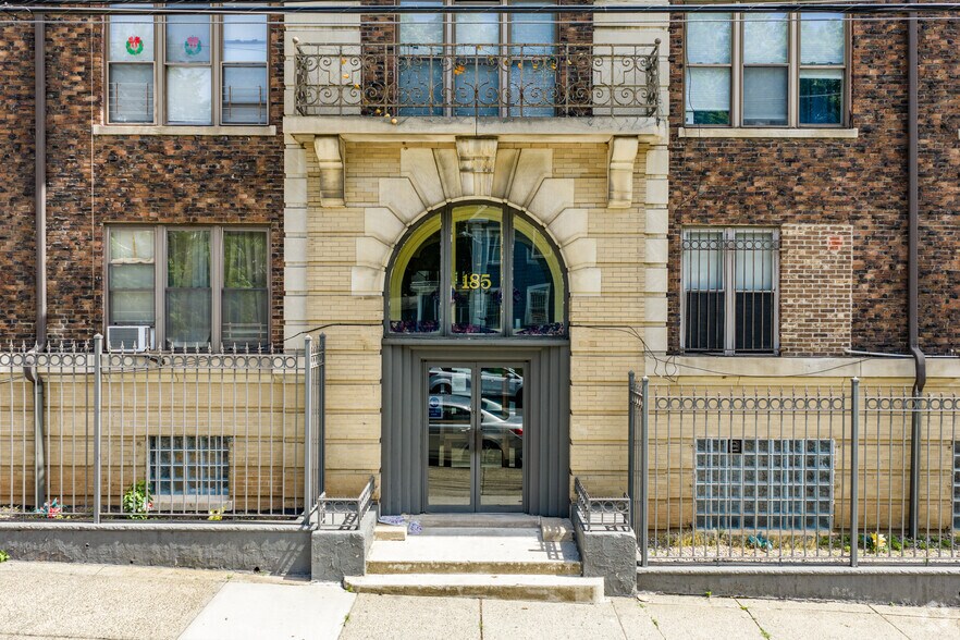 More Photos Of 638 Mount Prospect Ave, Newark Apartments For Sale