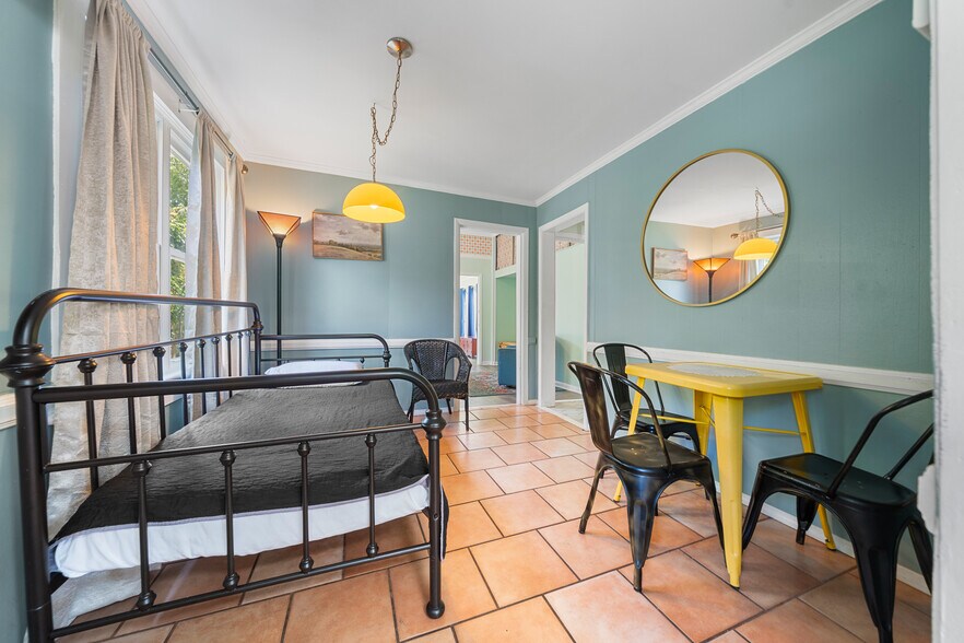 More Photos Of 741 Park Ave, Hot Springs Hotel For Sale