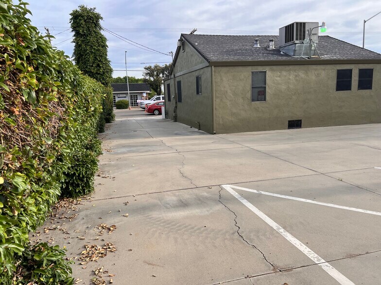 More Photos Of 2450 E Whitmore Ave, Ceres Medical For Lease