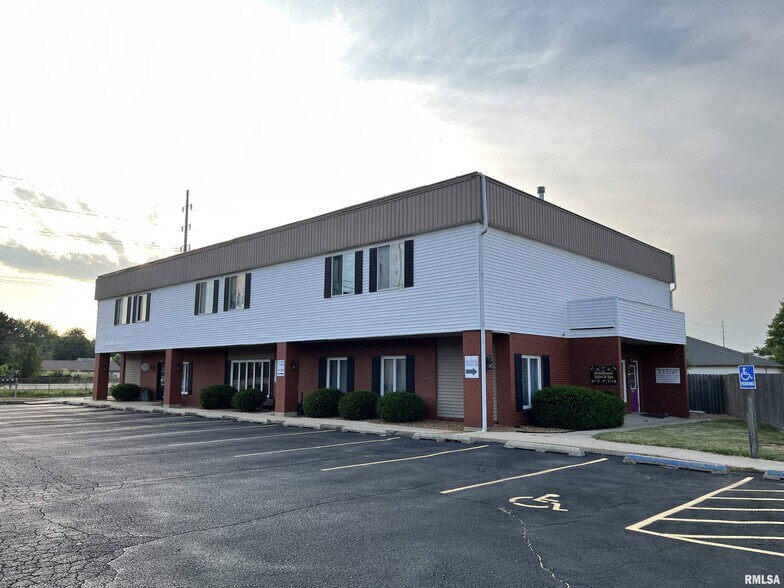 Primary Photo Of 987 Clock Tower Dr, Springfield Apartments For Sale