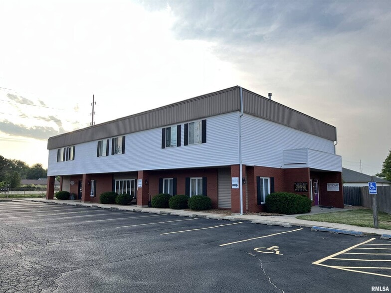 Primary Photo Of 987 Clock Tower Dr, Springfield Apartments For Sale