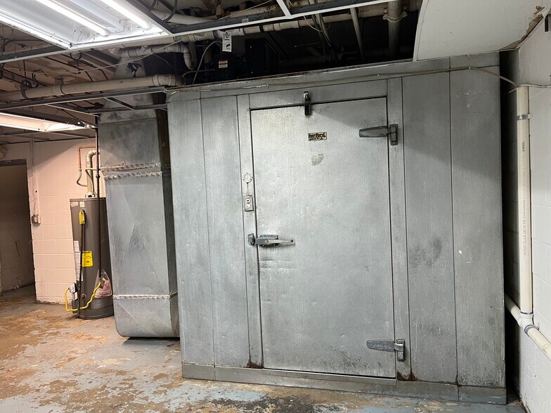 More Photos Of 34 S Livingston Ave, Livingston Storefront Retail Office For Lease