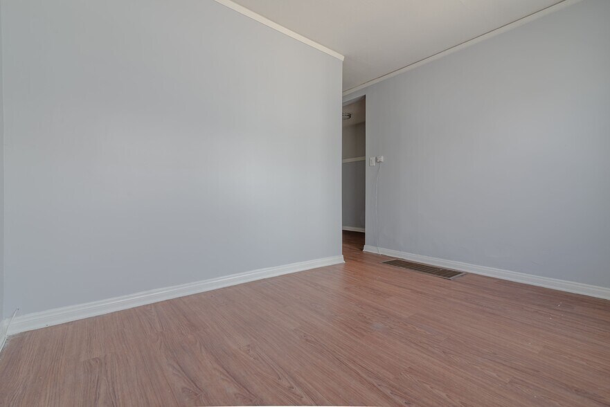 More Photos Of 406-408 S Grevillea Ave, Inglewood Apartments For Sale