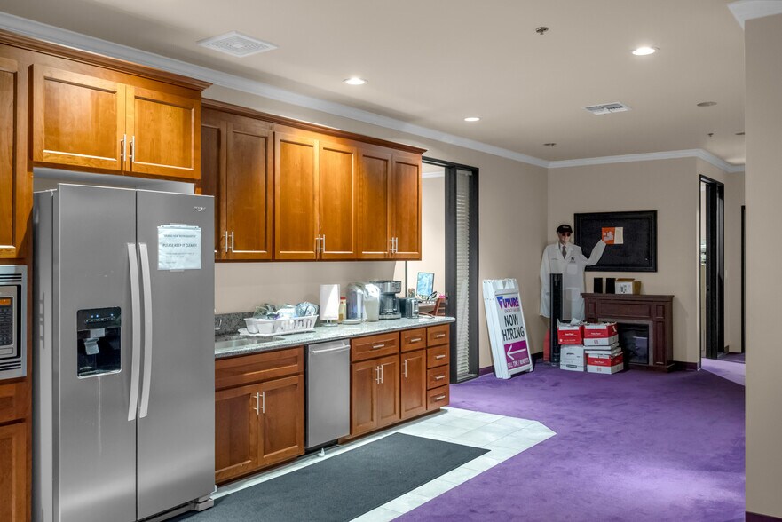 More Photos Of 9721 Kent St, Elk Grove Warehouse For Sale