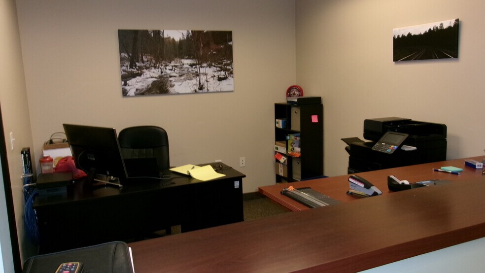 More Photos Of 10265 W Camelback Ave, Phoenix Office For Lease
