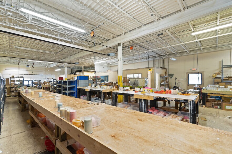 More Photos Of 677 S Cardinal Ln, Scottsburg Industrial For Sale