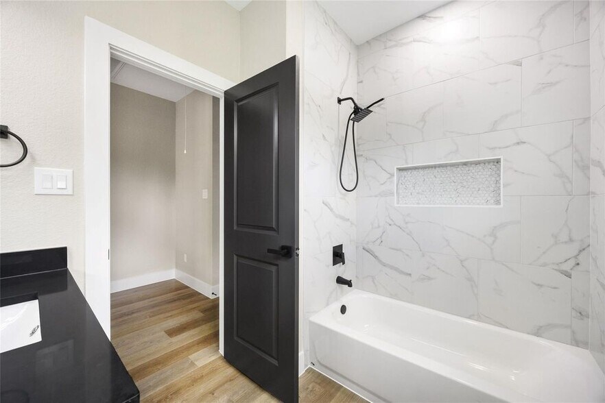More Photos Of 6103 Shotwell st, Houston Multifamily For Sale