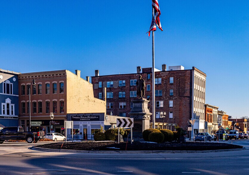 More Photos Of 113 S Main St, Urbana Apartments For Lease