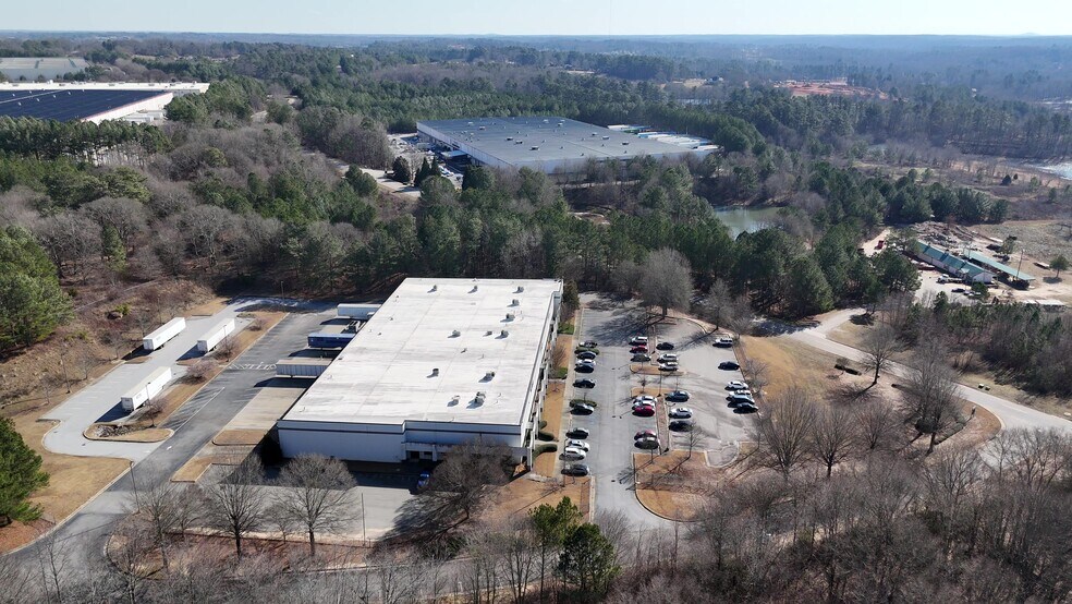 More Photos Of 1023 Barrow Industrial Pky, Auburn Unknown For Lease