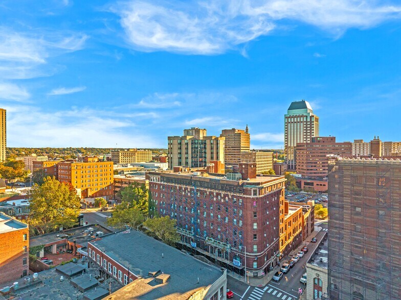Primary Photo Of 122 Chestnut St, Springfield Apartments For Sale