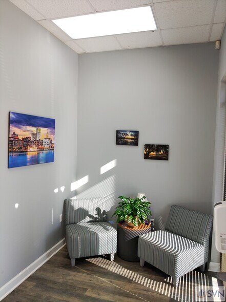 More Photos Of 119 Canal St, Pooler Office For Lease