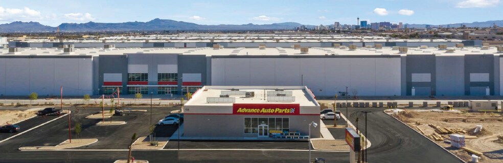 More Photos Of 725 E Craig Rd, North Las Vegas Auto Repair For Lease