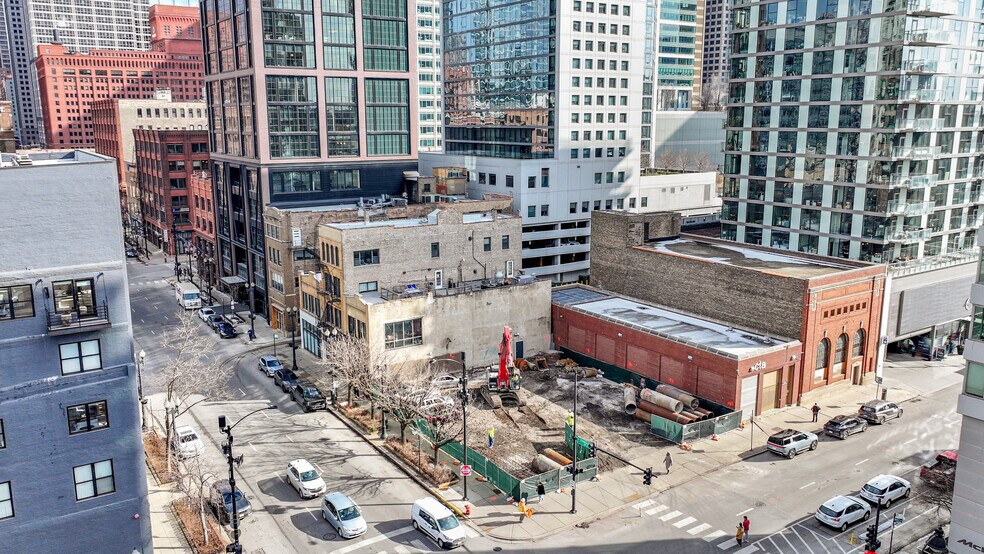 More Photos Of 619 W Randolph St, Chicago Restaurant For Sale