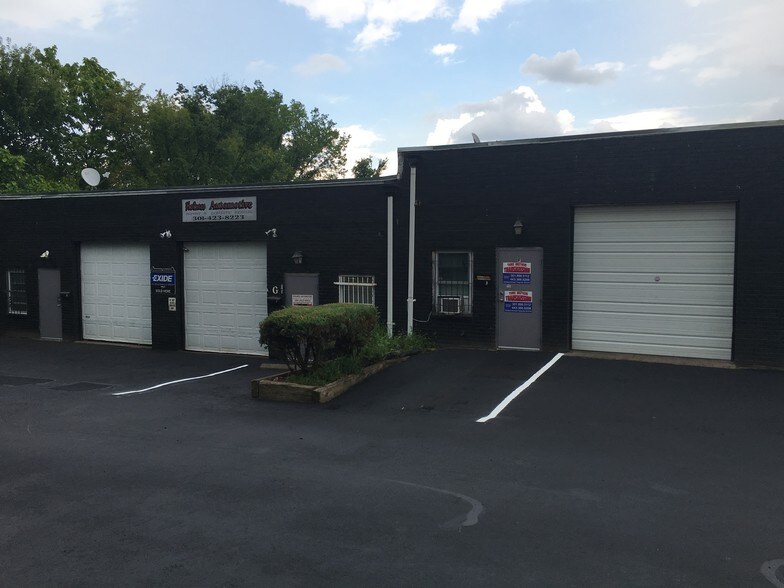More Photos Of 4426 Beech Rd, Temple Hills Service For Lease