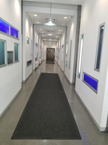More Photos Of 39 W 14th St, New York Office For Lease