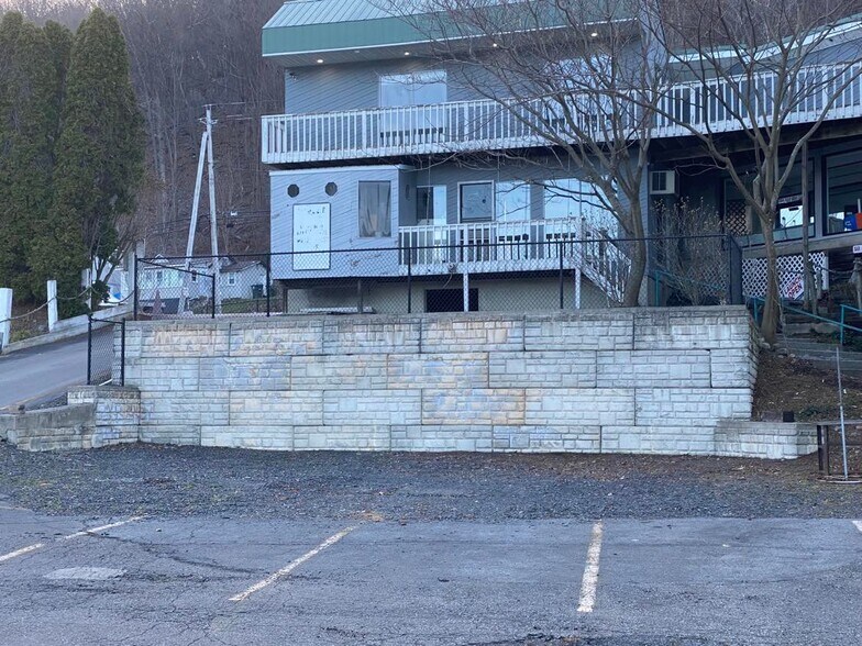 More Photos Of 634 Jersey Ave, Greenwood Lake Marina For Sale