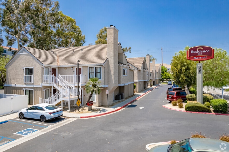 Primary Photo Of 321 E Huntington Dr, Arcadia Hotel For Sale