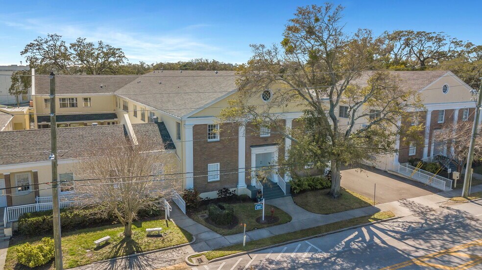 More Photos Of 411 Turner St, Clearwater Religious Facility For Lease